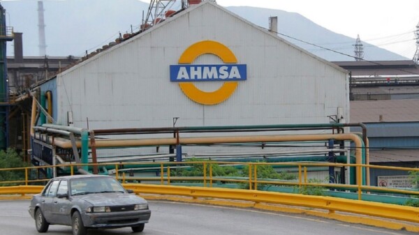 Reitera AMLO disposición para restructurar deuda de AHMSA