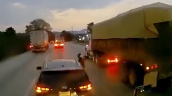 Exhiben modus operandi de asaltantes de traileros en Edomex