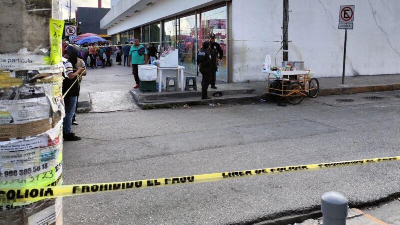 Atacan a balazos a tres hombres en el "crucero" de Cancún