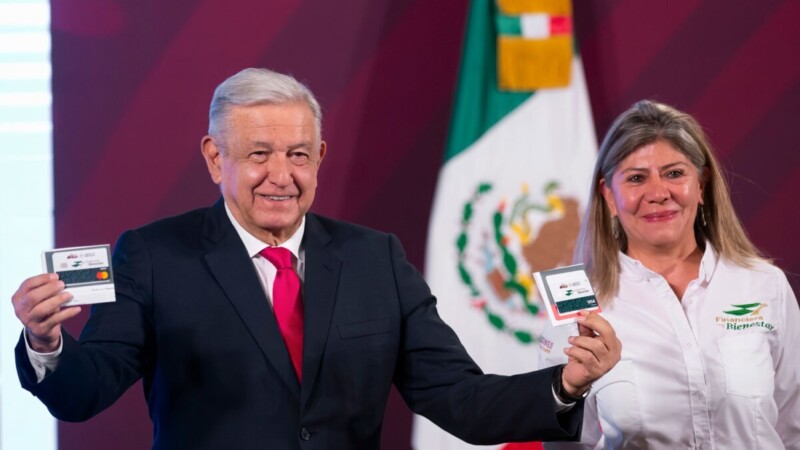 Emiten tarjeta del Bienestar para el envío de remesas