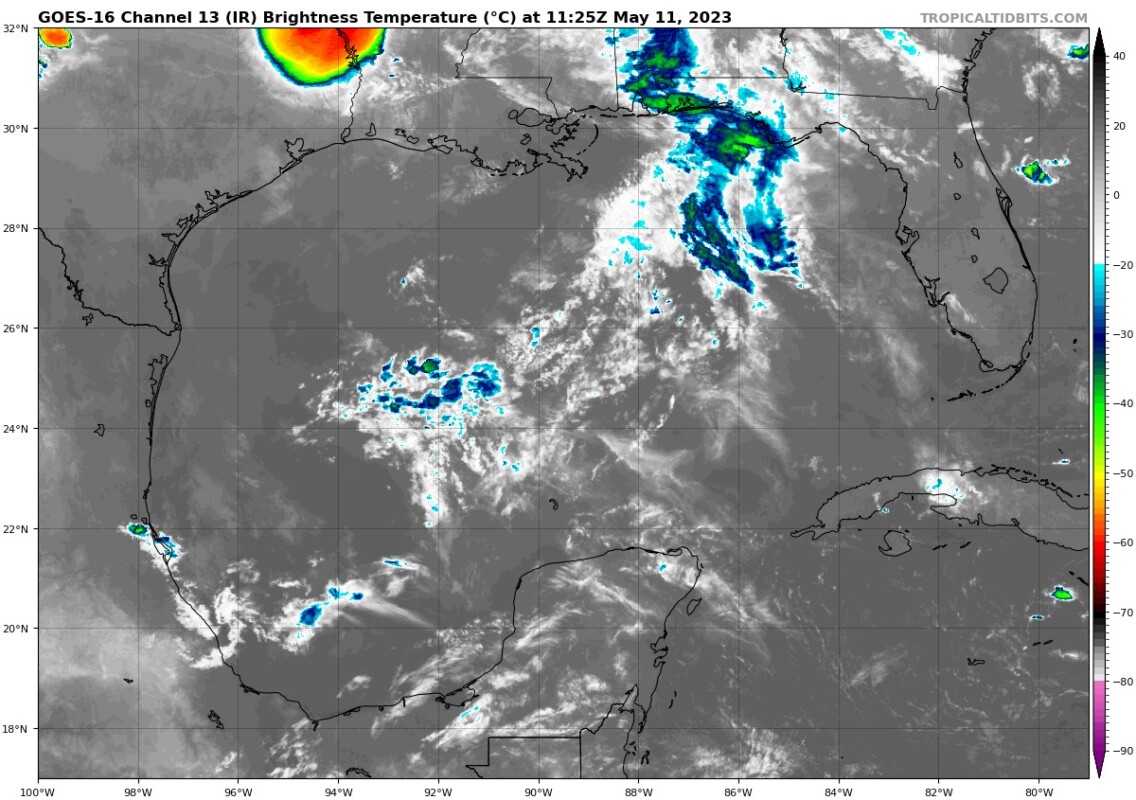 Pronóstico del clima para hoy jueves 11 de mayo 2023 en Quintana Roo; cielo medio nublado a nublado con intervalos de chubascos.