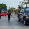Ejecutan a mujer a bordo de un autobús en pleno centro de Cancún