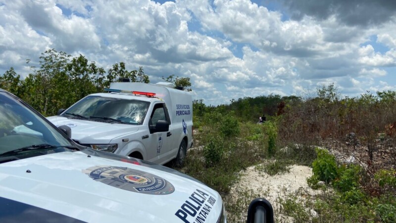 Hallan los restos de un hombre a un costado de la autopista Mérida-Cancún