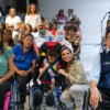 Mara Lezama entrega sillas de ruedas y apoyos funcionales