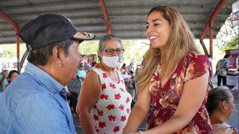 "Abre los ojos con Marybel" llega a la delegación Bonfil