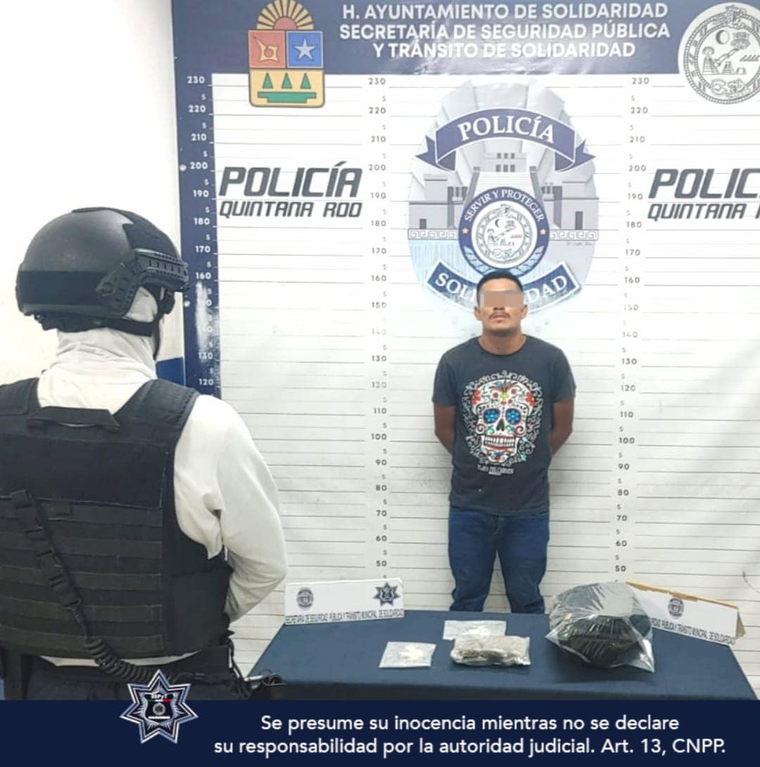 Detienen en operativos a cuatro narcomenudistas en Playa del Carmen; Zaqueo “N” fue asegurado en el Centro con varias dosis de enervantes.