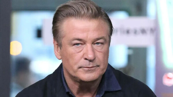 Película sobre tiroteos será protagonizado por Alec Baldwin