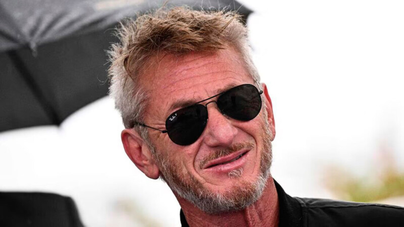 Sean Penn se lanza contra la Inteligencia Artificial y apoya a los guionistas de Hollywood