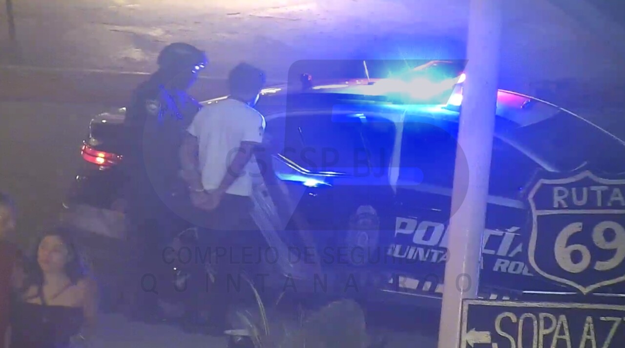 Detienen a taxista por agresión a operador de Uber en la Zona Hotelera de Cancún; gracias a las cámaras de C5 pudo ser ubicado.