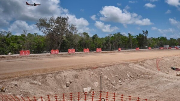 Anuncia Mara Lezama ampliación de libramiento 180