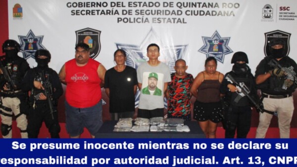 Detienen a cinco narcomenudistas en Vista Real II en Cancún.