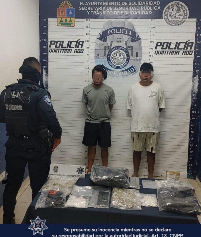 Playa del Carmen: Decomisan más de 240 dosis en operativos antinarcomenudeo; elementos de la Policía Municipal detuvieron a cinco personas.