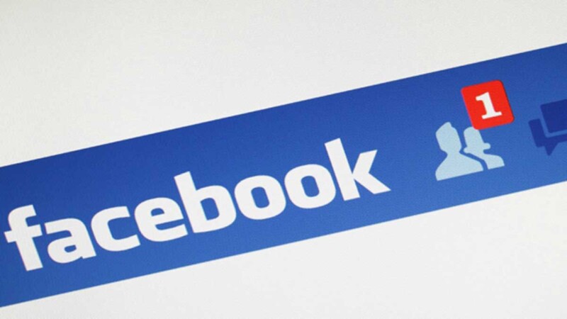 ¡Ya no podrás stalkear! Facebook envía solicitudes de amistad automáticamente
