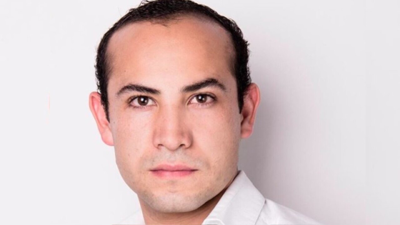 "Ya entrega a mi hija": Padre de joven desaparecida le responde a Mickey Santana