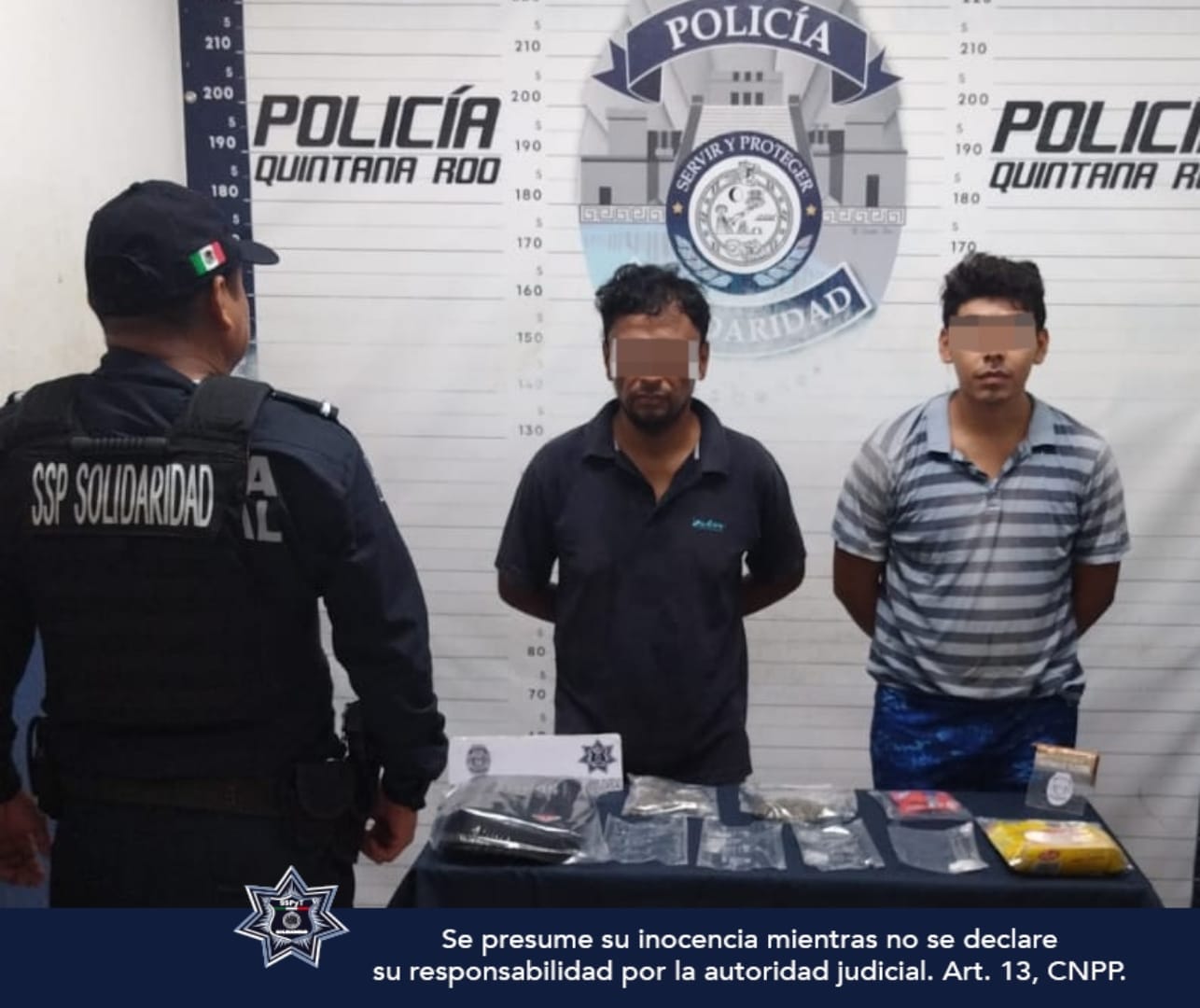 Playa del Carmen: Caen seis narcomenudistas con 126 dosis de enervantes; César “N” y Eduardo “N” fueron detenidos en avenida De las Naciones y Chemuyil.