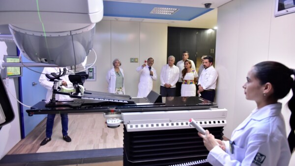 “Falta más tiempo para resolver problemas en sistema de salud”