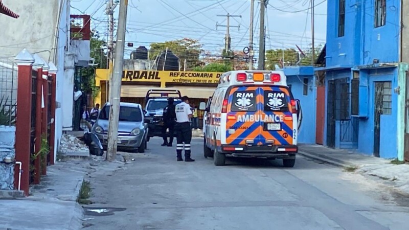 Atacan a balazos a sujeto en la SM 73 de Cancún