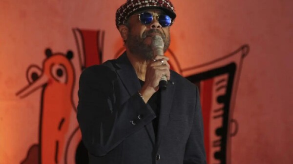 Cancelan concierto de Céspedes, por desear la muerte a AMLO