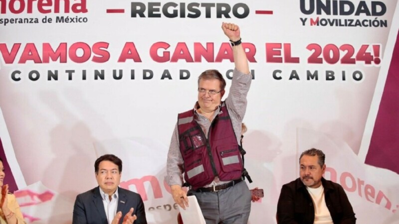 Se registra Ebrard como aspirante en Morena