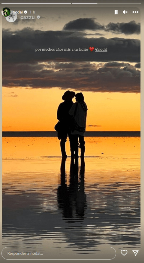 Nodal manda romántico mensaje a Cazzu por su primer aniversario