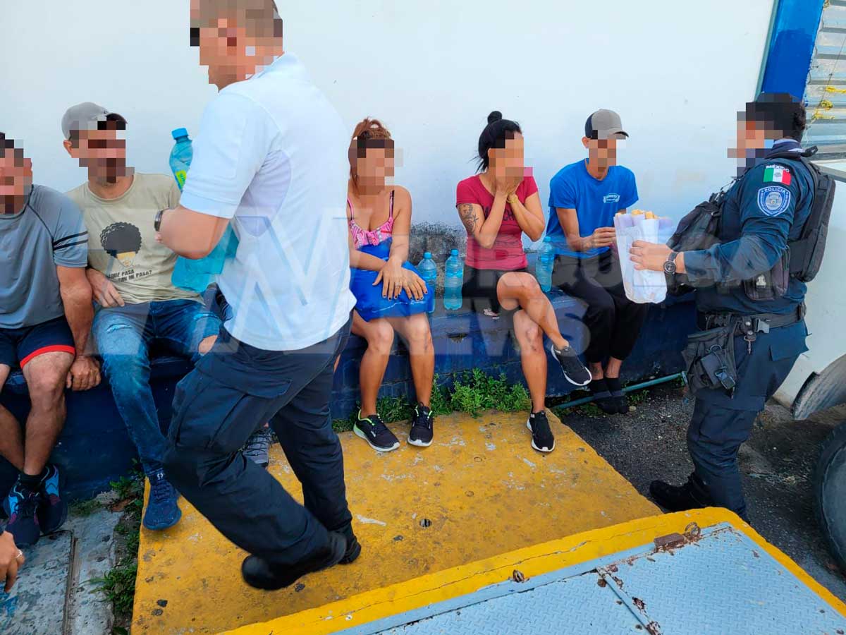 Rescata Policía de Cancún a inmigrantes privados de la libertad