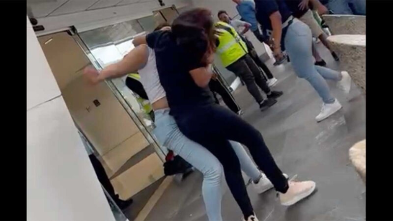 Se registra riña en el aeropuerto internacional de Cancún; Guardia Nacional hace caso omiso