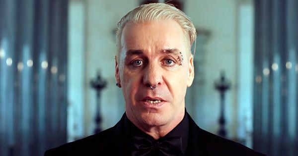 Till Lindemann niega acusaciones de abuso en su contra 