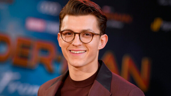 Tom Holland anuncia su retiro de la actuación