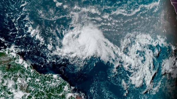 Bret podría convertirse en huracán en el caribe