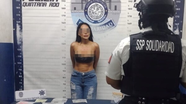 Detienen a colombiana narcomenudista en el Centro de Playa del Carmen