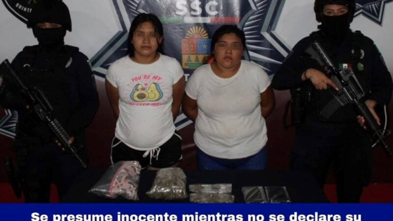 Detienen a dos mujeres por narcomenudeo en una plaza de Cancún