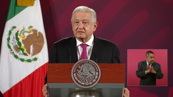 Destapa AMLO a candidata opositora: “es Xóchitl Gálvez”