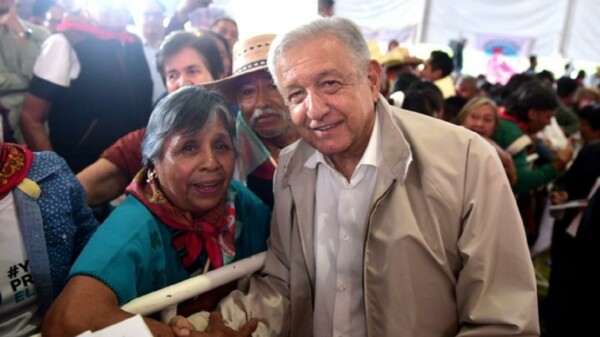 Restituyen tierras a campesinos de San Salvador Atenco