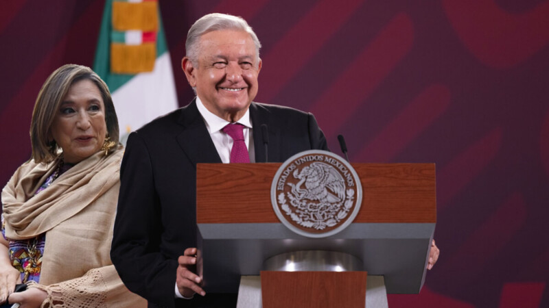 “Usted me entregará la banda presidencial”, responde Xóchitl