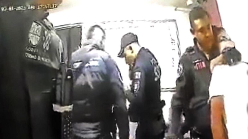 Acusan de abuso a policías de CDMX, son suspendidos