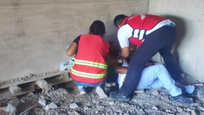 Balean a trabajador en obra de la zona hotelera de Cancún