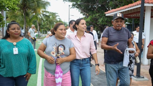 Ana Paty Peralta dignifica vialidades en Puerto Juárez