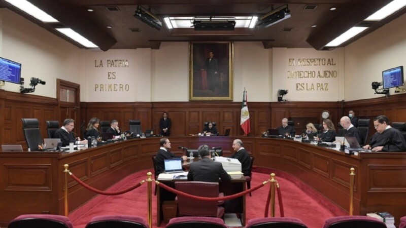 Justifican ministros de la Corte sus altos sueldos