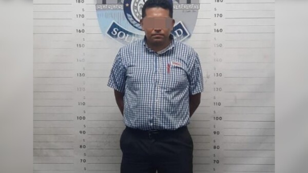 Circulaba con tarjeta de circulación falsa y placas de camioneta robada