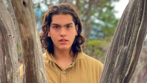 José Emilio Fernández Levy vende tacos de canasta para sobrevivir