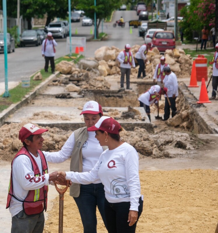 Mara Lezama supervisa trabajos de atención a desfondes en Chetumal