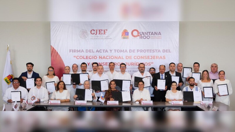 Mara Lezama toma de protesta al Colegio Nacional de Consejeras y Consejeros Jurídicos