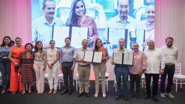 Firman Mara Lezama y CROC Nuevo Acuerdo para construir un Quintana Roo de paz para las mujeres