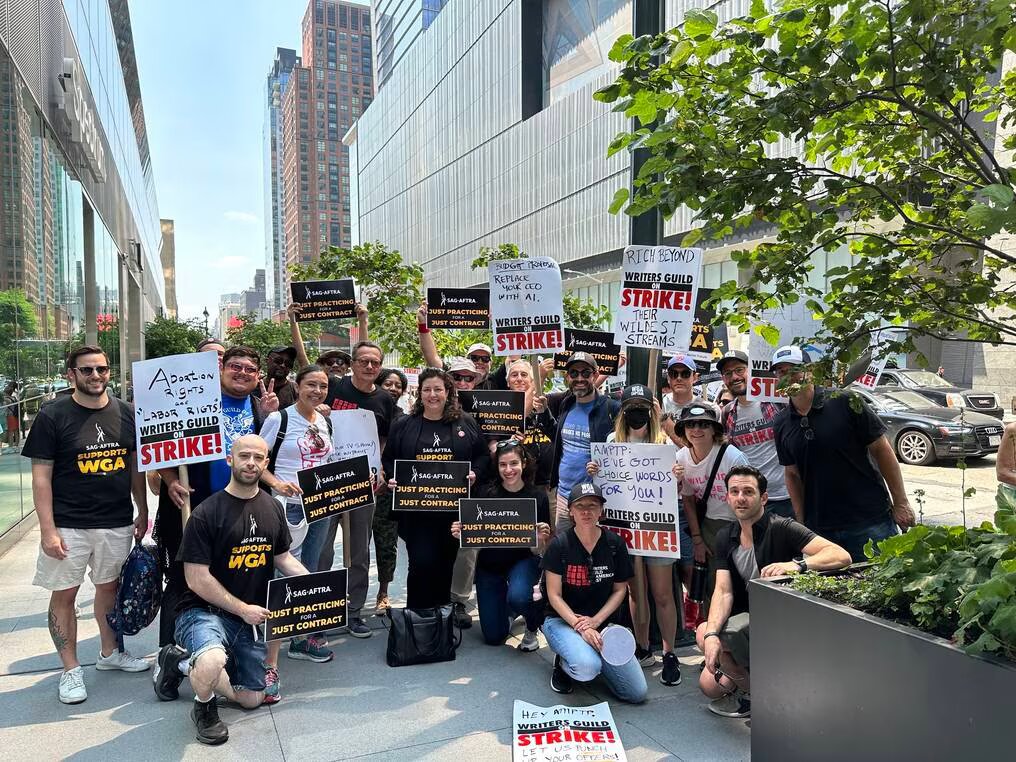 Tom Cruise intentó de intermediar entre SAG-AFTRA y AMPTP