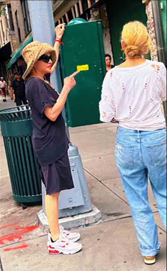 Tras emergencia médica, Madonna es captada paseando en Nueva York