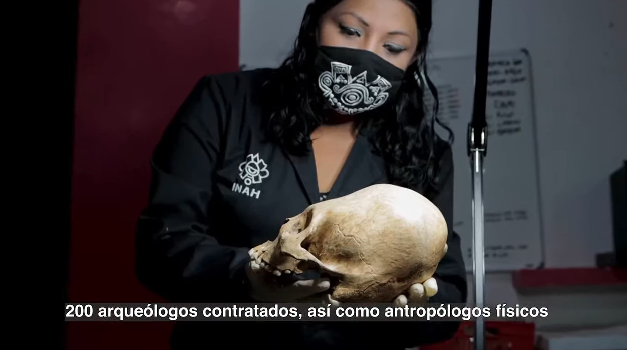 “La sistematización digital de toda esa información ya rebasa 70 terabytes de almacenamiento. Serán datos valiosísimos para desarrollar investigaciones, tesis de licenciatura y de posgrado. Estos estudios van a alimentar la labor arqueológica en los próximos 20 o 30 años", afirmó. En la imagen, el dios del maíz. Foto cortesía del INAH