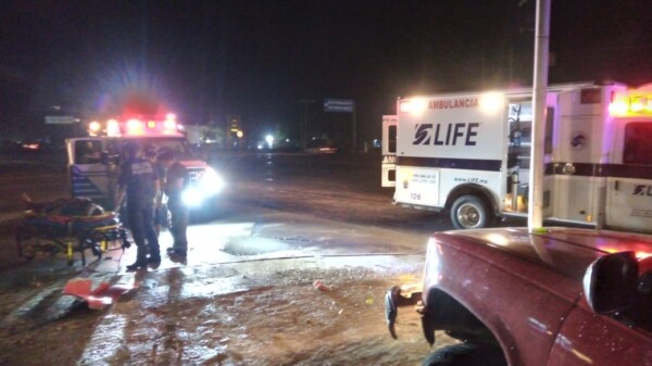 Aparatoso accidente carretero a la altura de Bahía Petempich