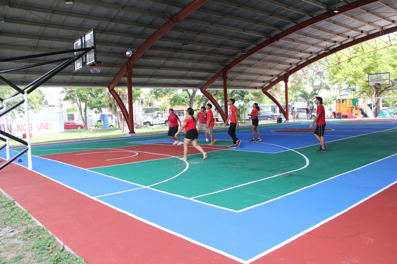 Rehabilitamos nuestros espacios deportivos para los cancunenses: Ana Paty Peralta nueve unidades deportivas y parques rehabilitados en los que va del año.