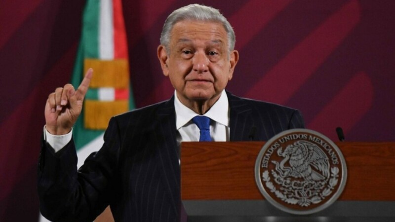 En gobiernos progresistas no puede haber “medias tintas”: AMLO