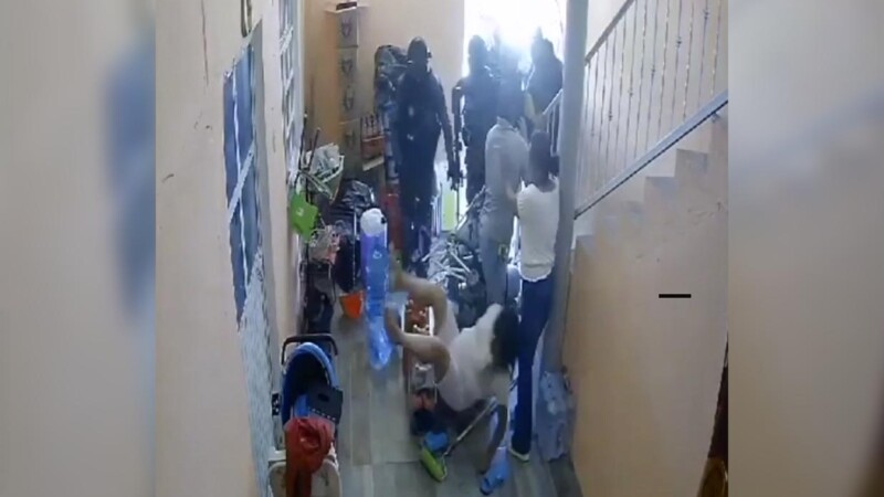 Por golpiza a jefe policiaco, despiden a 6 policías en Guanajuato